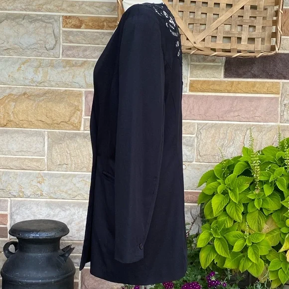 Vintage Together Lace Back Blazer - Picture 4 of 8